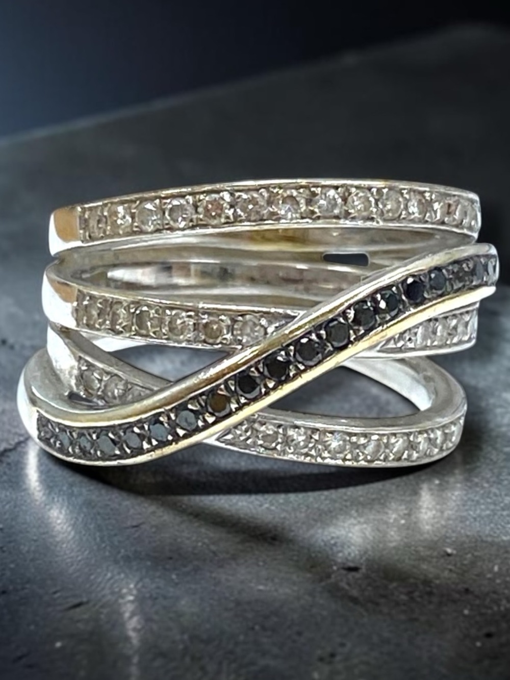 18k White Gold Black and White VS Diamond 13mm Wide HIGHWAY Statement Ring Sz 7